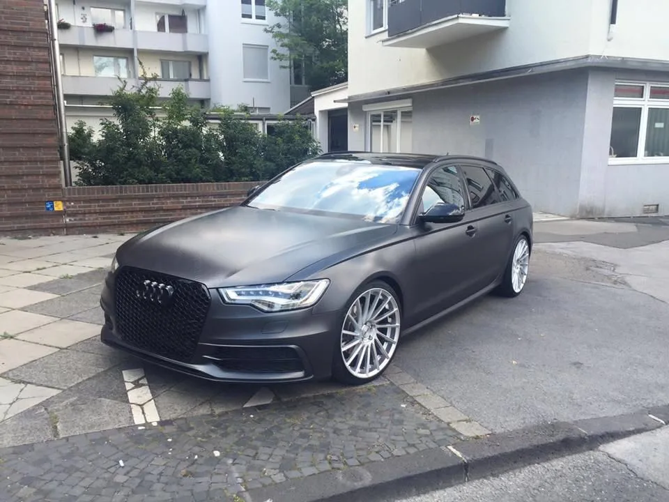 Audi A6 mit RV 135 8.5 × 20″ ET 33 silver polish