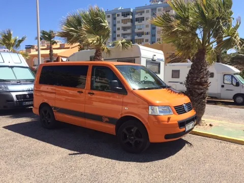 VW Transporter nach dem Felgenumbau